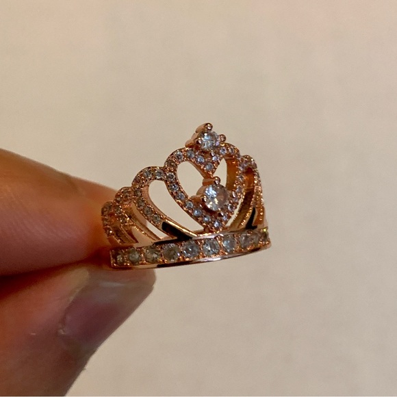 Rose Gold Crown Diamond Ring Size 7 - Picture 4 of 10